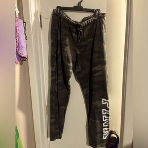 COPY - Size M boyfriend sweats PINK VS
